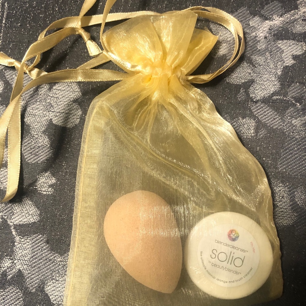 BeautyBlender Sponge and Cleaner NWOT - Picture 8 of 8